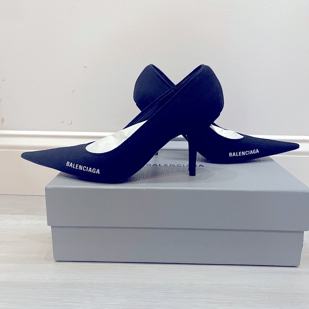 Balenciaga knit logo pump